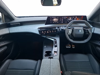 Used Peugeot 3008 2024 for sale - 76135257: Photo 2
