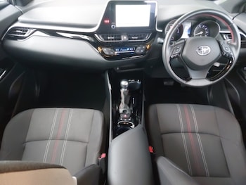 Used Toyota C-HR 2022 for sale - 77644279: Photo