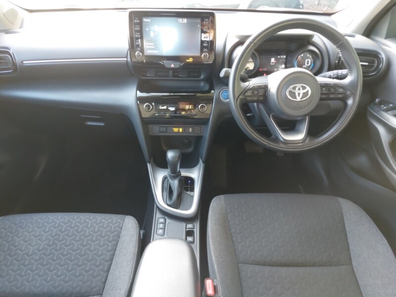 Used Toyota Yaris Cross 2023 for sale - 77585222: Photo 2
