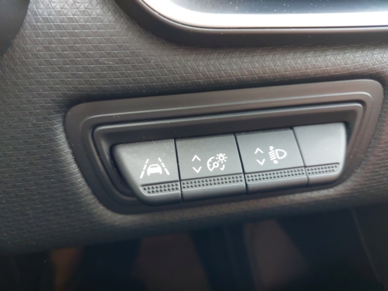 Used Renault Clio 2020 for sale - 76393139: Photo 13