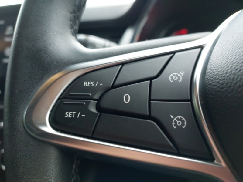 Used Renault Captur 2022 for sale - 76763596: Photo 17