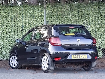 Used Dacia Sandero 2018 for sale - 78998443: Photo