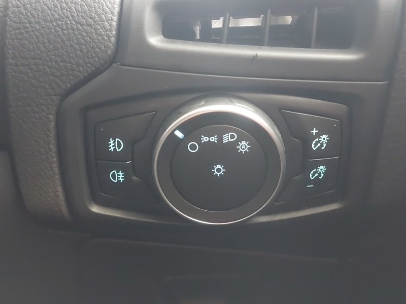 Used Ford Focus 2017 for sale - 78132802: Photo 19