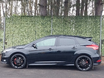 Used Ford Focus 2017 for sale - 78132802: Photo