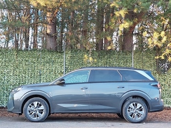Used Peugeot 5008 2025 for sale - 77405378: Photo