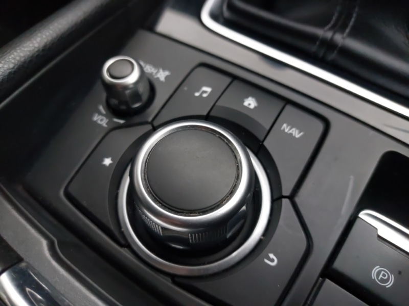 Used Mazda Mazda3 2018 for sale - 76456127: Photo 12