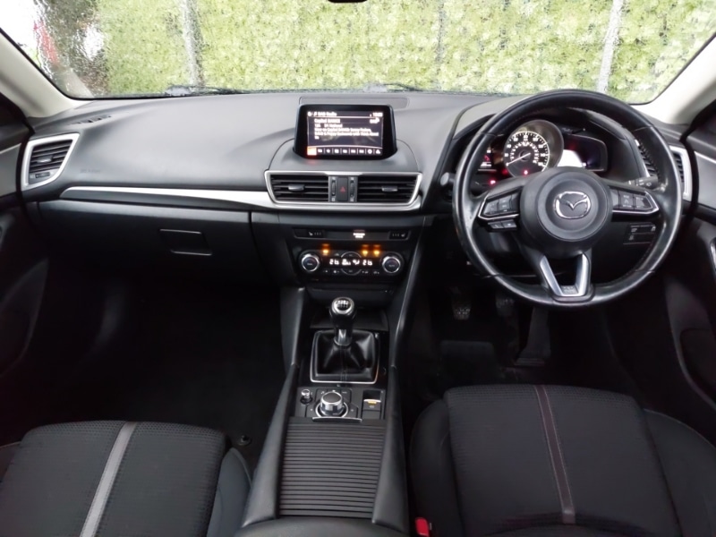 Used Mazda Mazda3 2018 for sale - 76456127: Photo 2