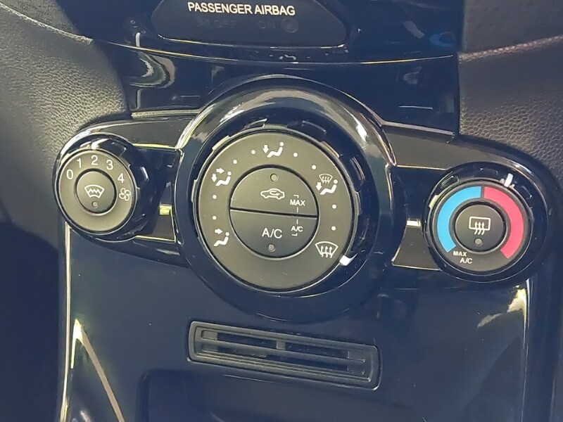 Used Ford Fiesta 2015 for sale - 77209397: Photo 19