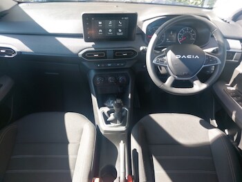 Used Dacia Sandero Stepway 2024 for sale - 78440808: Photo