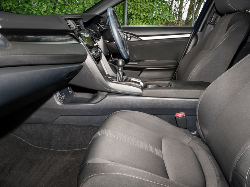 Used Honda Civic 2020 for sale - 77832626: Photo 2