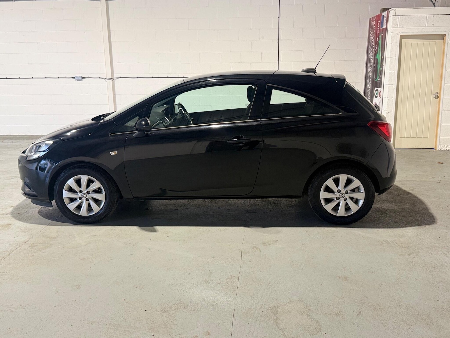 Used Vauxhall Corsa 2017 for sale - 76424668: Photo 8