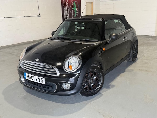 Used MINI Convertible 2011 for sale - 75520540: Photo 12