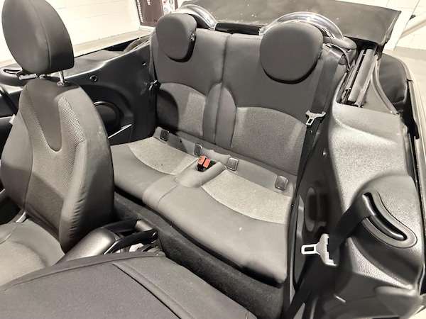 Used MINI Convertible 2011 for sale - 75520540: Photo 25