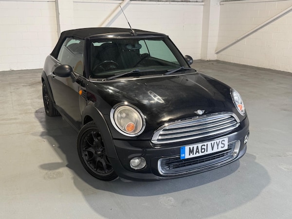 Used MINI Convertible 2011 for sale - 75520540: Photo 9