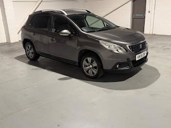 Used Peugeot 2008 2016 for sale - 76122886: Photo 2
