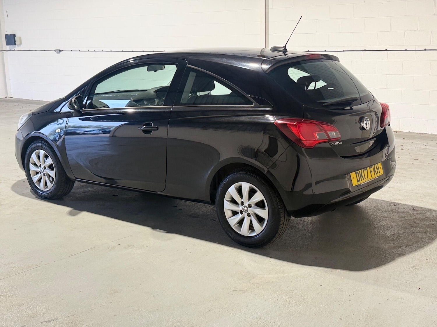 Used Vauxhall Corsa 2017 for sale - 76992352: Photo 4