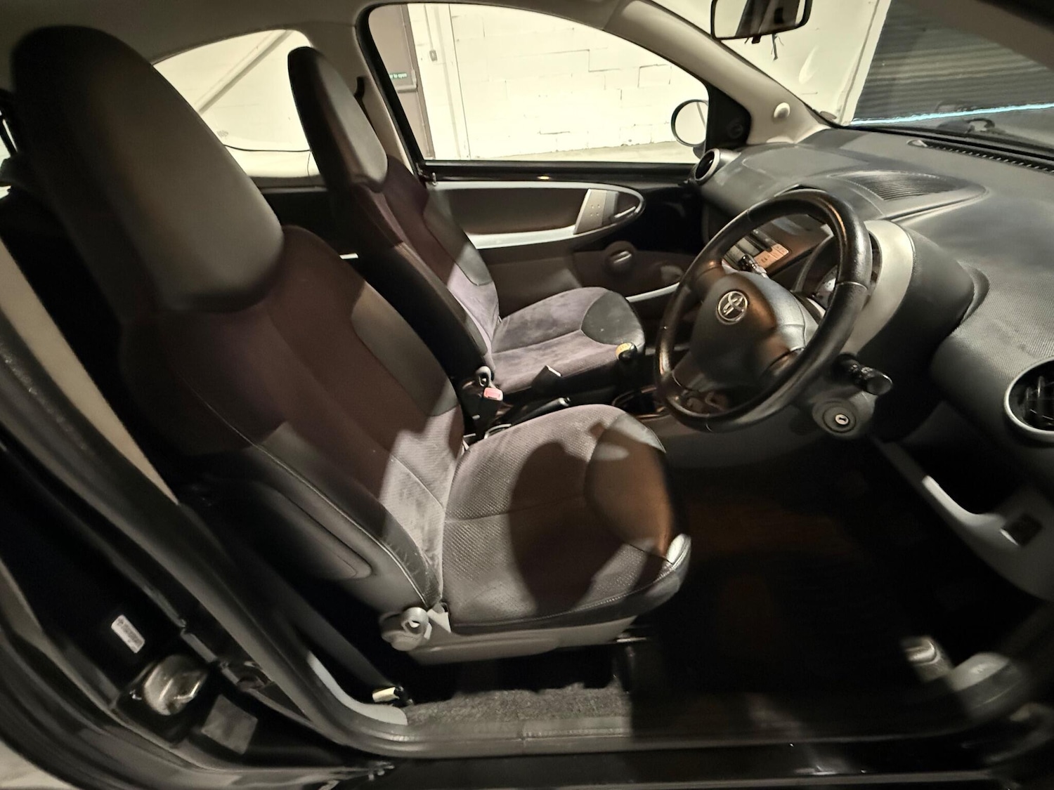 Used Toyota AYGO 2009 for sale - 76270448: Photo 12