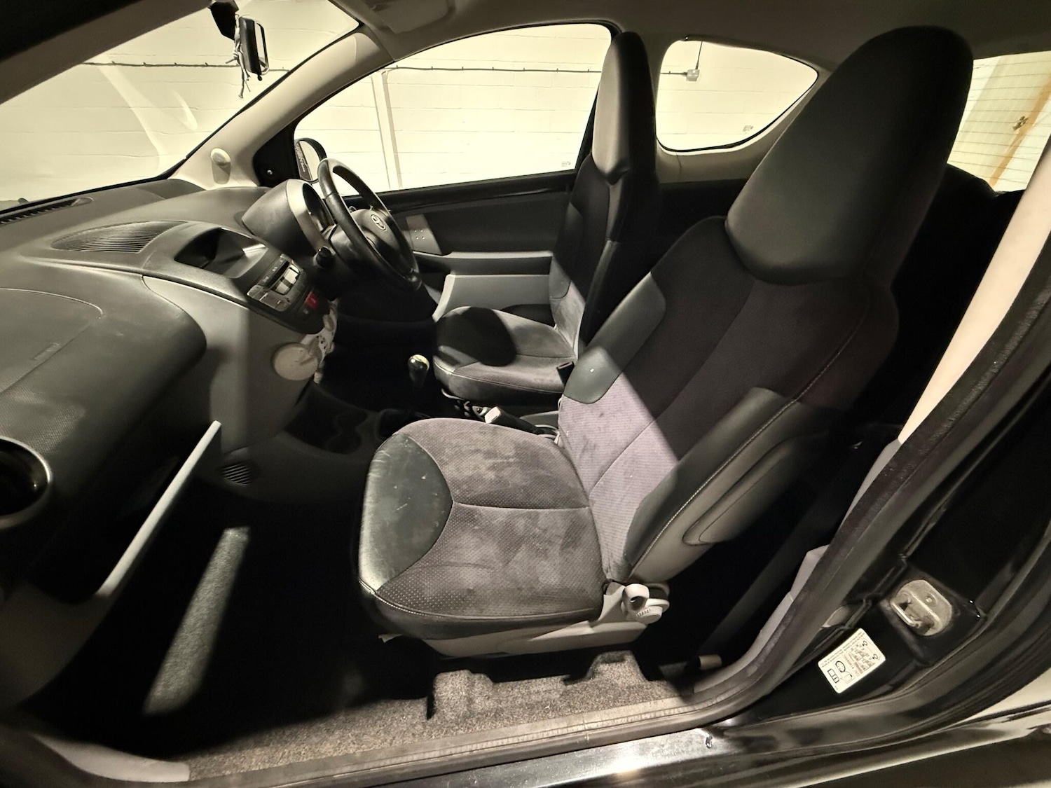 Used Toyota AYGO 2009 for sale - 76270448: Photo 16