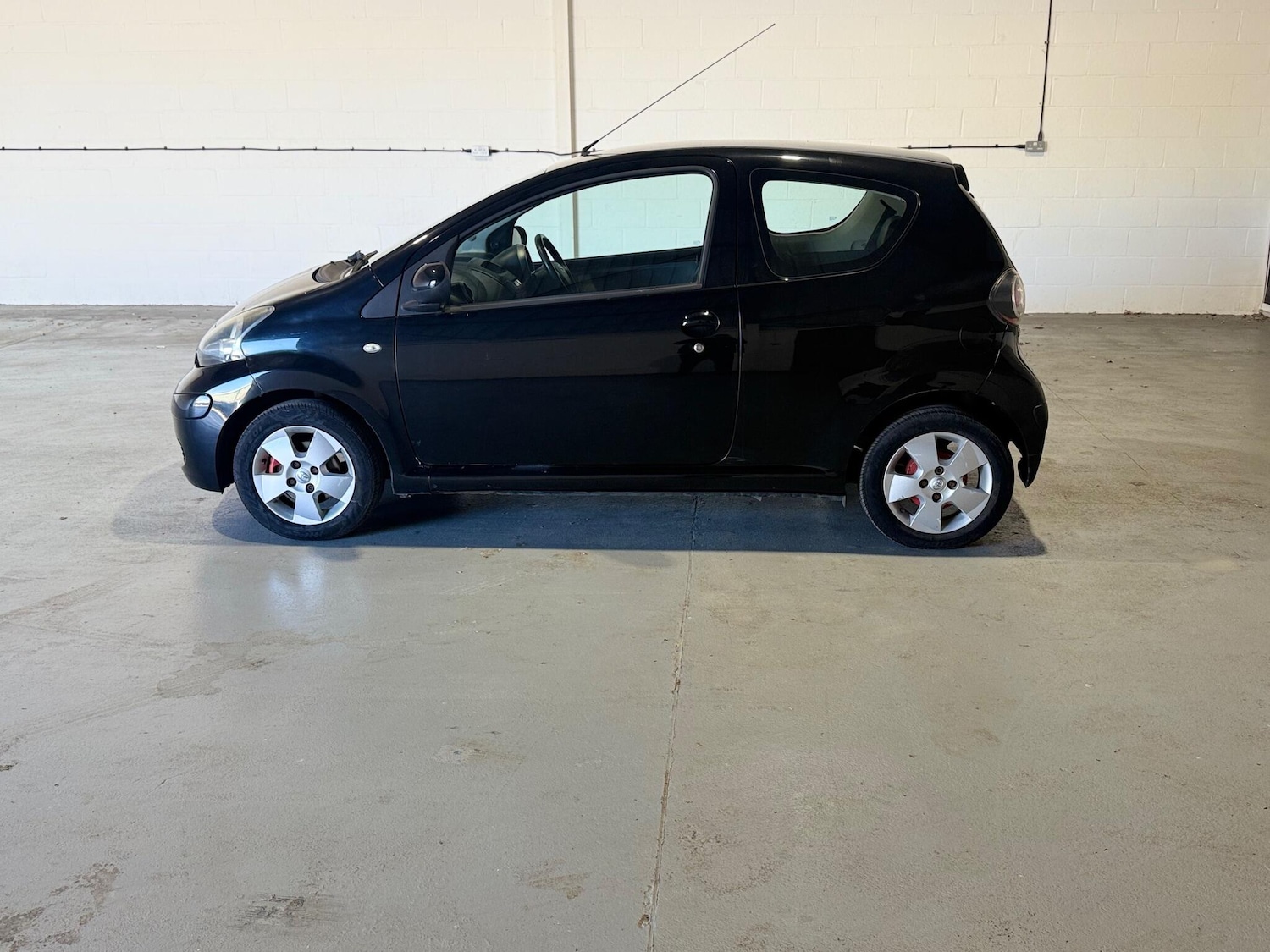 Used Toyota AYGO 2009 for sale - 76270448: Photo 6