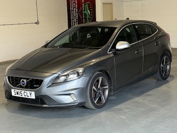 Used Volvo V40 2015 for sale - 75520383: Photo