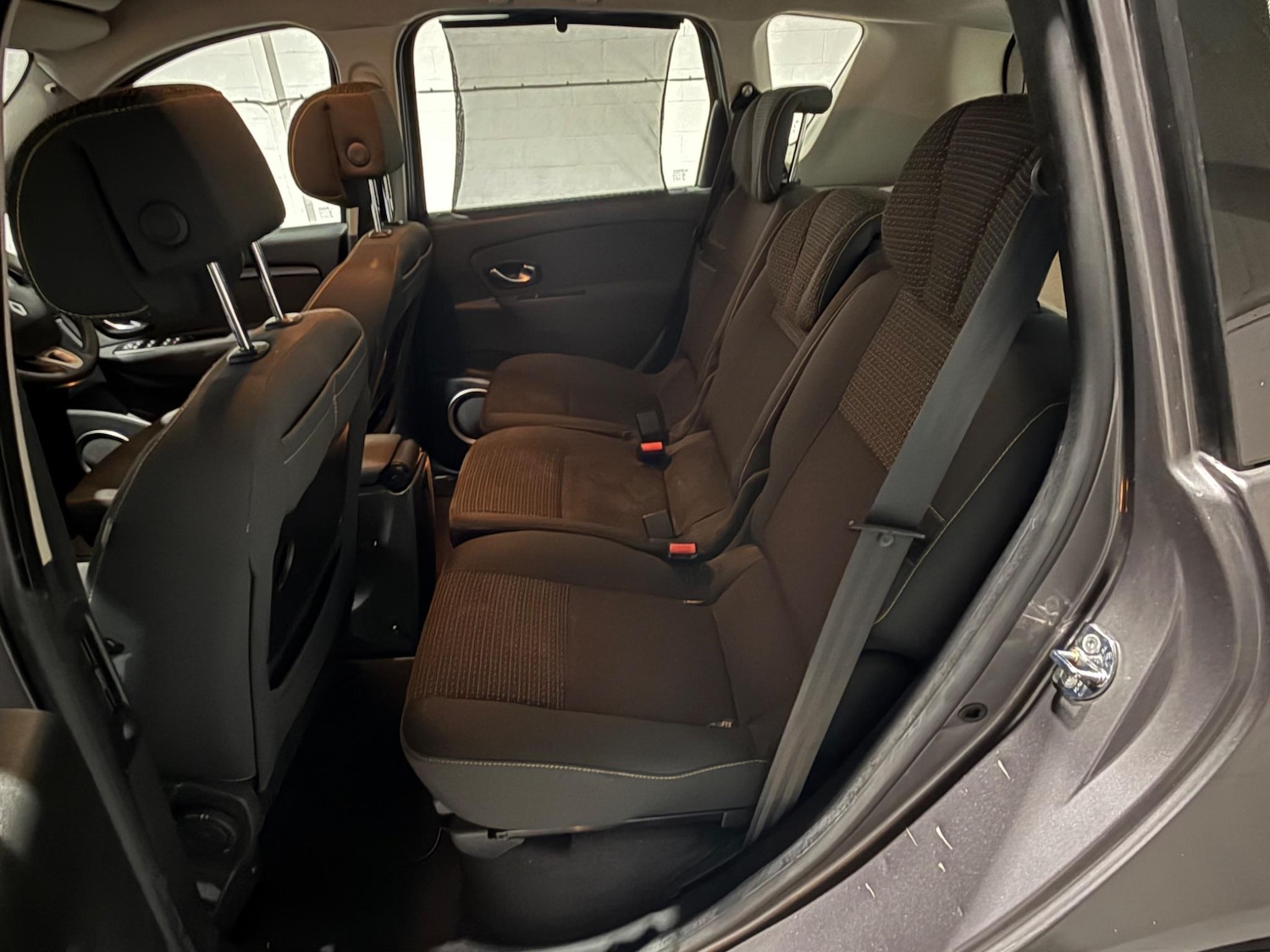 Used Renault Scenic 2010 for sale - 76987862: Photo 17