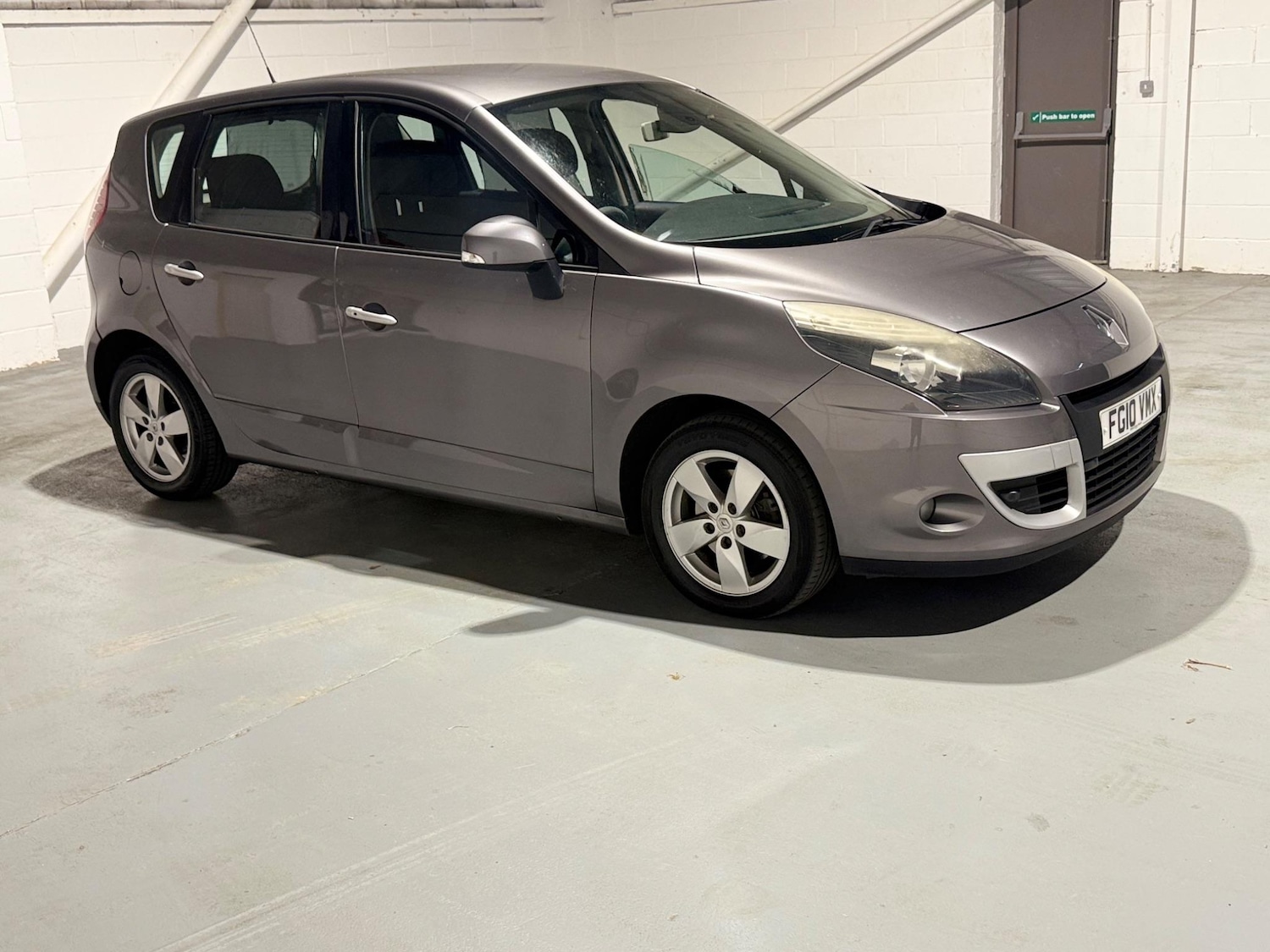 Used Renault Scenic 2010 for sale - 76987862: Photo 6