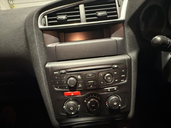 Used Citroen C4 2014 for sale - 75001656: Photo 16