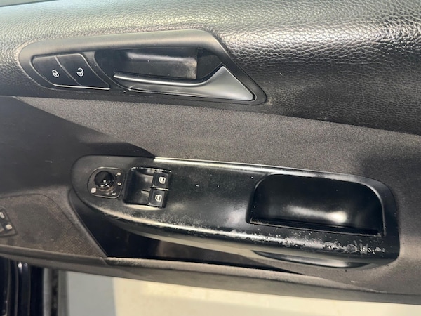 Used Volkswagen Passat 2010 for sale - 76121509: Photo 17