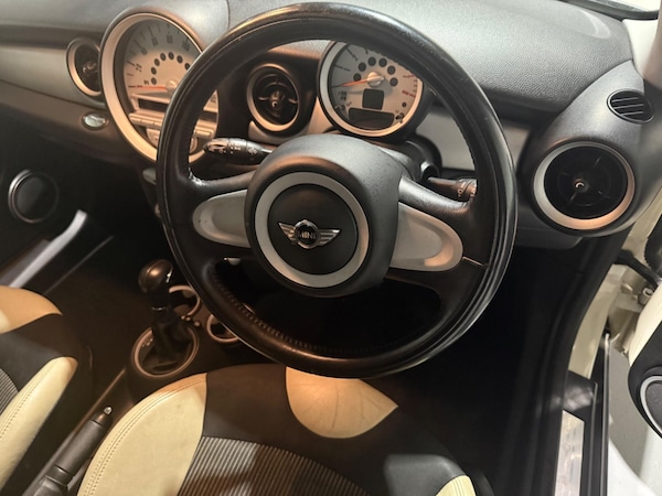Used MINI Hatch 2010 for sale - 75540069: Photo 18