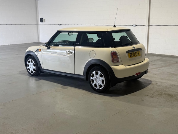 Used MINI Hatch 2010 for sale - 75540069: Photo 5
