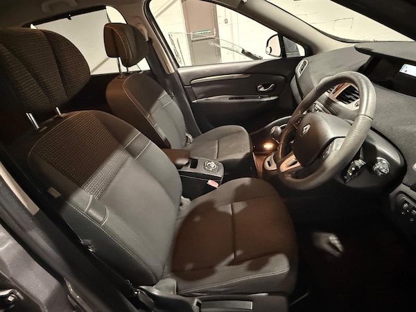 Used Renault Scenic 2010 for sale - 75213861: Photo 13