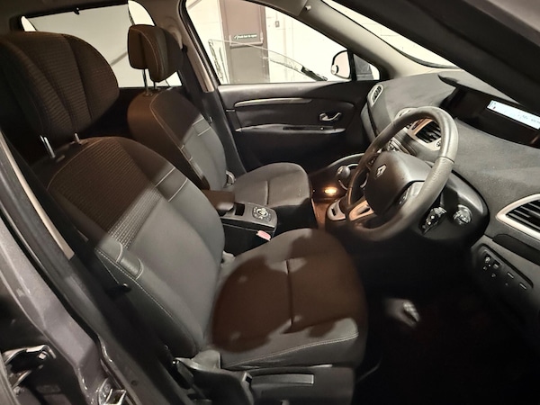 Used Renault Scenic 2010 for sale - 75213861: Photo 14