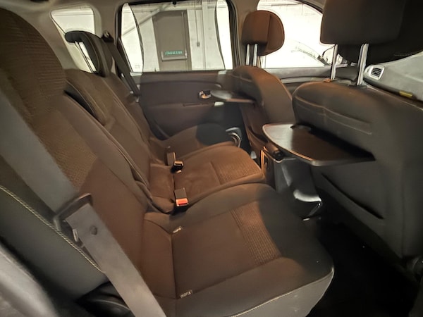 Used Renault Scenic 2010 for sale - 75213861: Photo 15