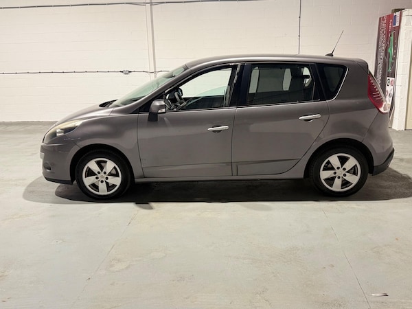 Used Renault Scenic 2010 for sale - 75213861: Photo 7