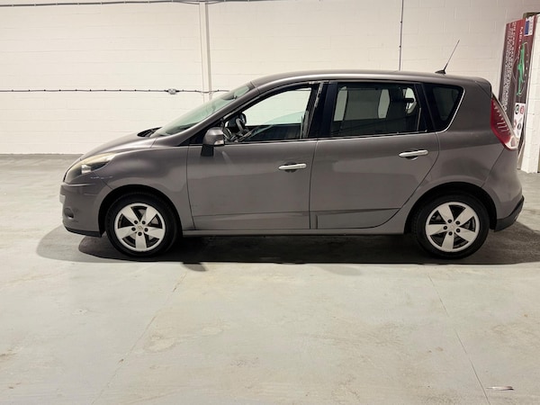 Used Renault Scenic 2010 for sale - 75213861: Photo 8