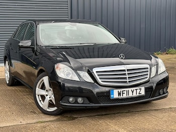 Used Mercedes-Benz E Class 2011 for sale - 76561304: Photo