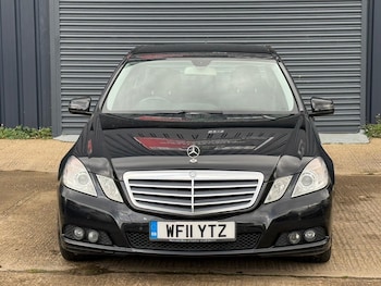 Used Mercedes-Benz E Class 2011 for sale - 76561304: Photo