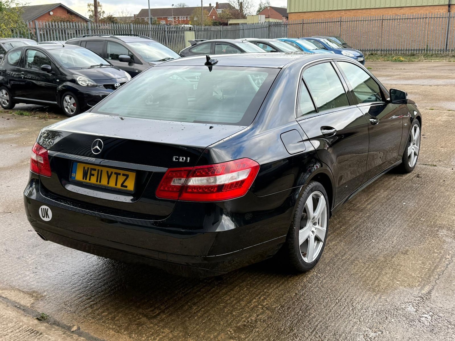 Used Mercedes-Benz E Class 2011 for sale - 76561304: Photo 7