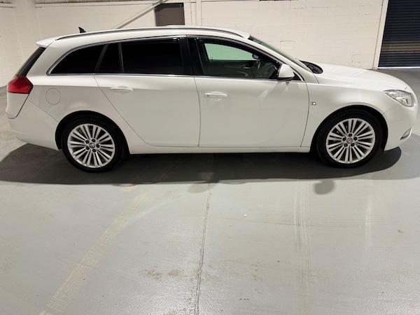Used Vauxhall Insignia 2012 for sale - 75520044: Photo 2