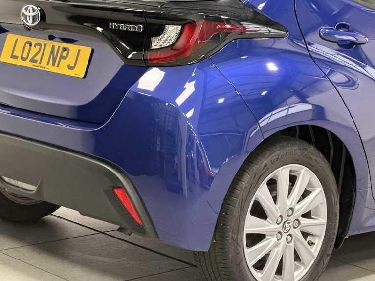 Used Toyota Yaris 2021 for sale - 76715580: Photo 12