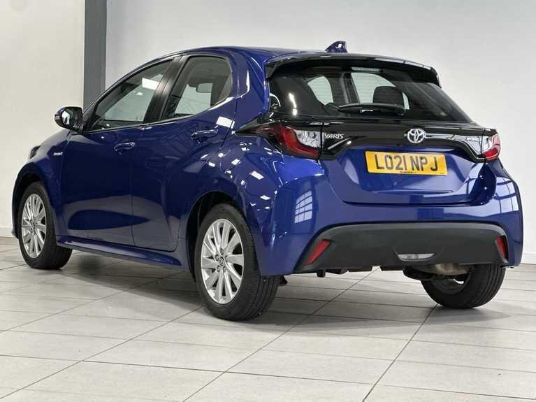 Used Toyota Yaris 2021 for sale - 76715580: Photo 2