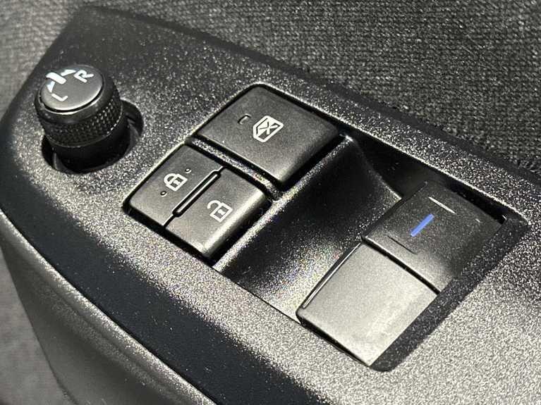 Used Toyota Yaris 2021 for sale - 76715580: Photo 38