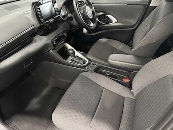 Used Toyota Yaris 2021 for sale - 76715580: Photo