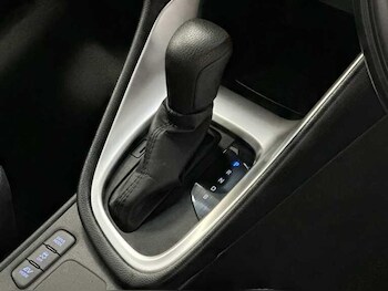 Used Toyota Yaris 2021 for sale - 76715580: Photo