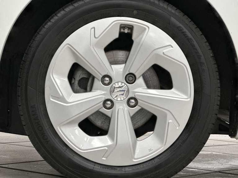 Used Suzuki Swift 2024 for sale - 77523700: Photo 4