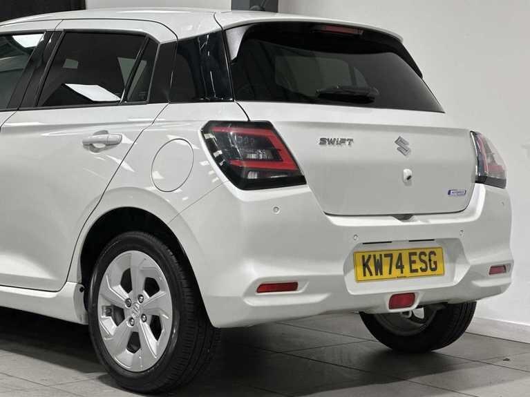 Used Suzuki Swift 2024 for sale - 77523700: Photo 9