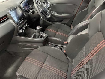 Used Renault Clio 2020 for sale - 77939465: Photo