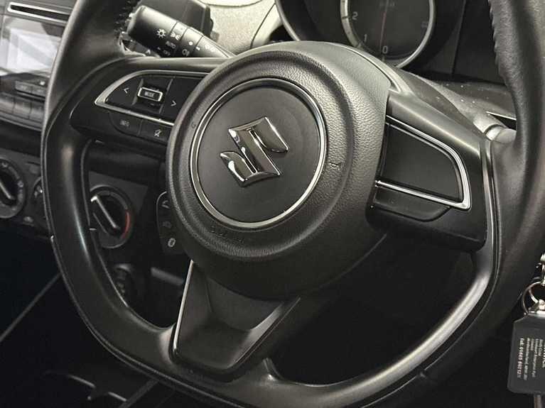 Used Suzuki Swift 2019 for sale - 77304904: Photo 35