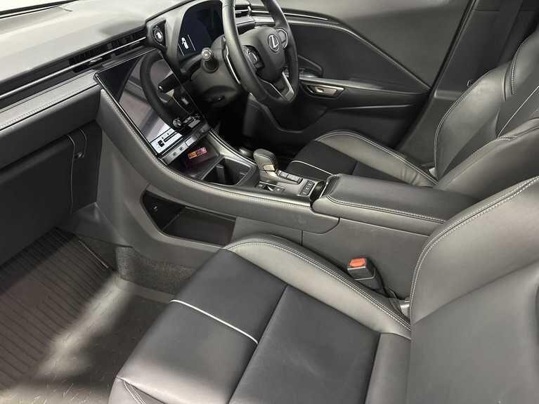 Used Lexus LBX 2025 for sale - 77131823: Photo 3