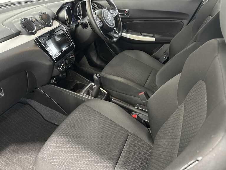 Used Suzuki Swift 2022 for sale - 77993908: Photo 3